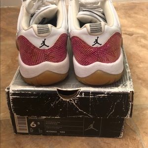 Women’s Air Jordan 11 snake low 6.5